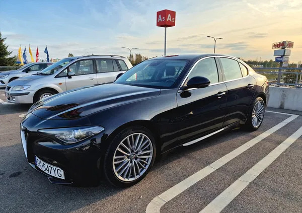 samochody osobowe Alfa Romeo Giulia cena 68900 przebieg: 182000, rok produkcji 2016 z Katowice